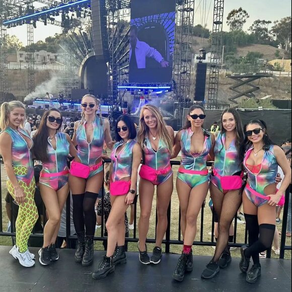 Sleeveless "Stella" Hipnotic Romper - Picture 5 of 7